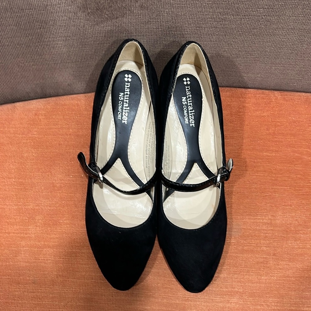 Naturalizer Black Mary Jane Heels